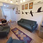 Konut Wooden House Hotell Istanbul