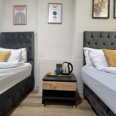 Konut Wooden House Hotel 2*